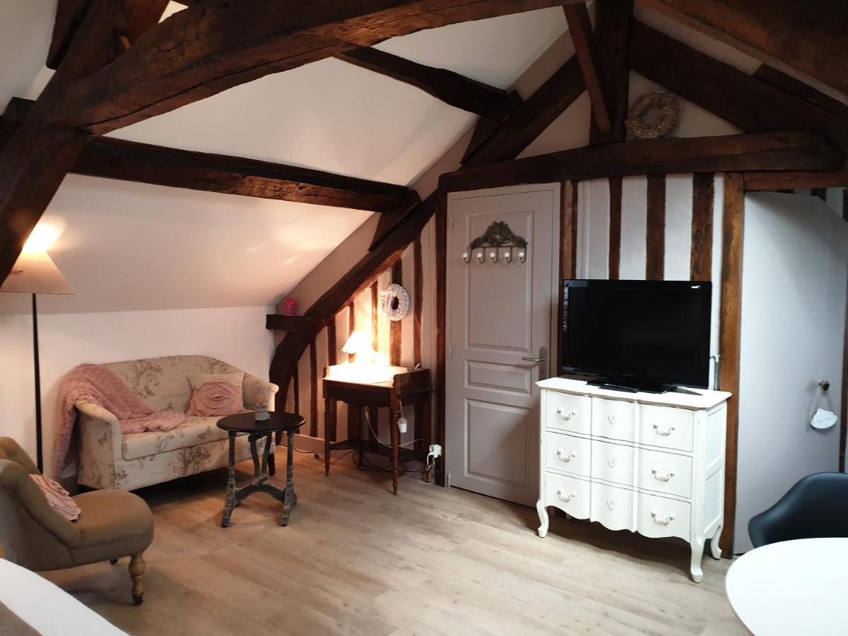 D'Anciennes "Chambres De Bonnes" オンフルール エクステリア 写真